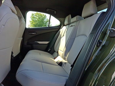 2025 Lexus UX 300h Premium