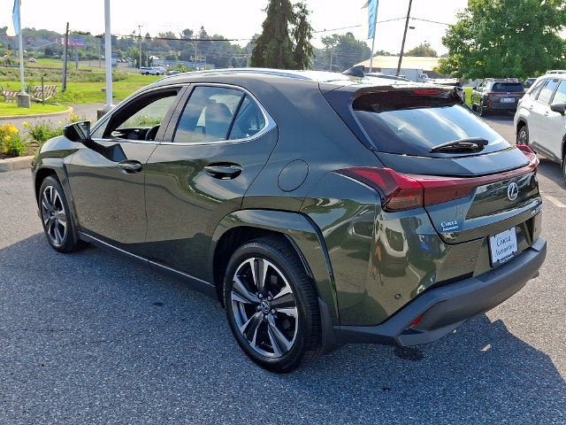 2025 Lexus UX 300h Premium