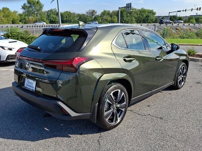 2025 Lexus UX 300h Premium