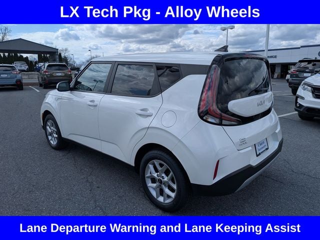 2023 Kia Soul LX