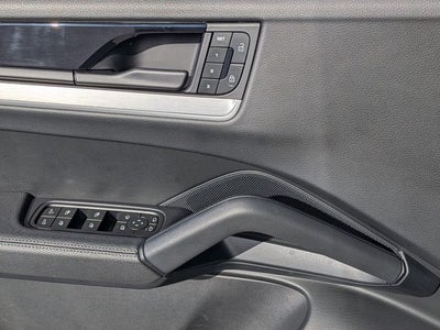 2024 Porsche Cayenne Base