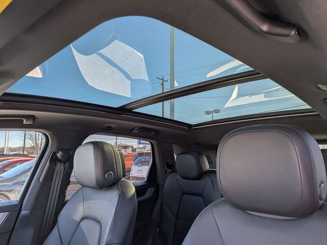 2024 Porsche Cayenne Base