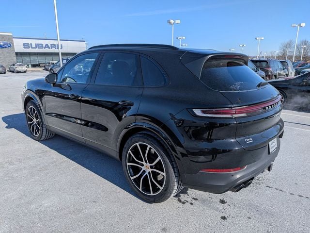 2024 Porsche Cayenne Base