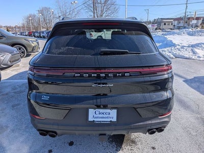 2024 Porsche Cayenne Base