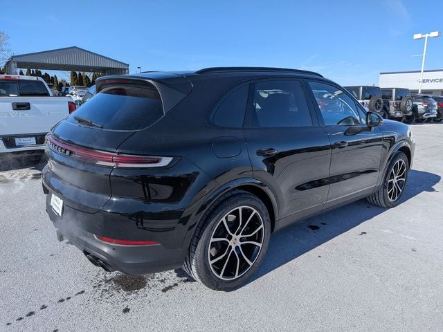 2024 Porsche Cayenne Base