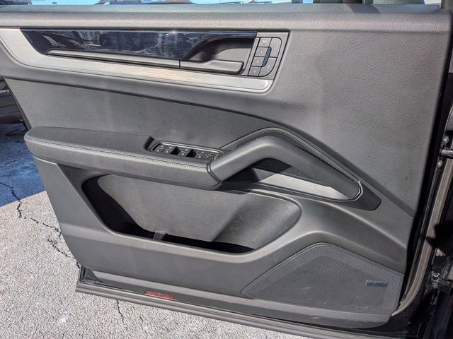 2024 Porsche Cayenne Base