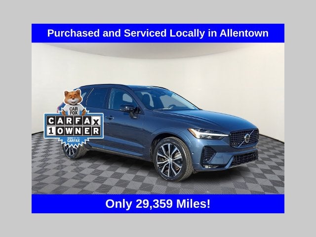 2023 Volvo XC60 B5 Plus Dark Theme