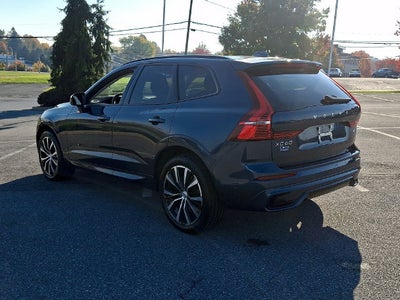 2023 Volvo XC60 B5 Plus Dark Theme