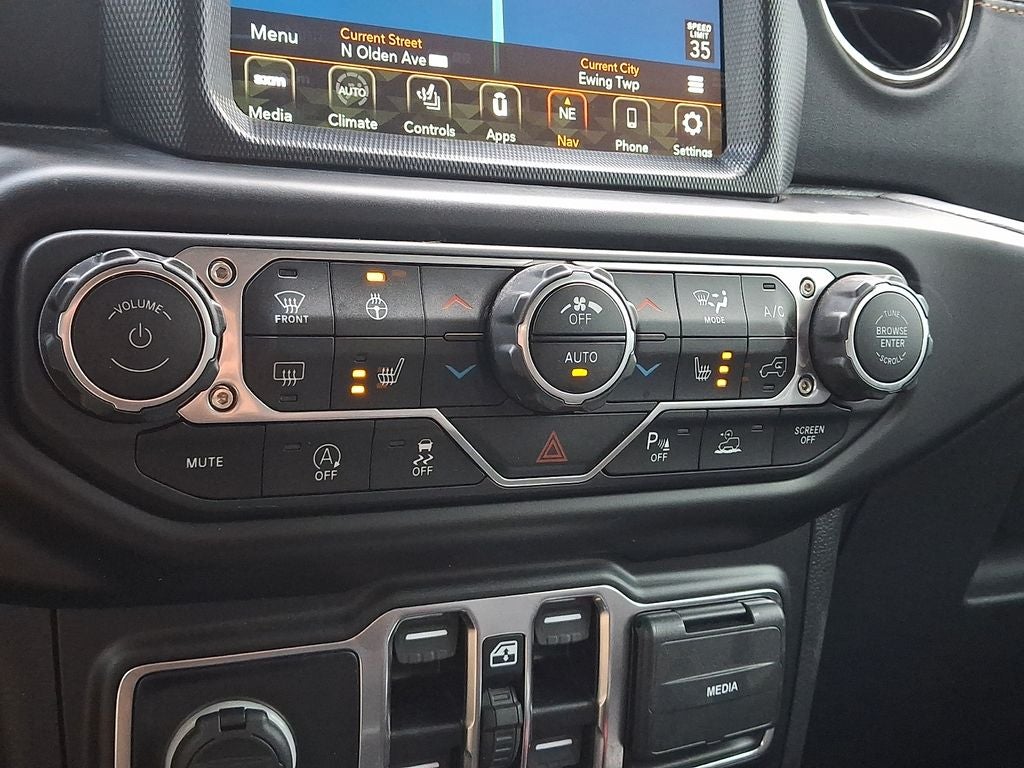 2022 Jeep Wrangler Unlimited Sahara High Altitude