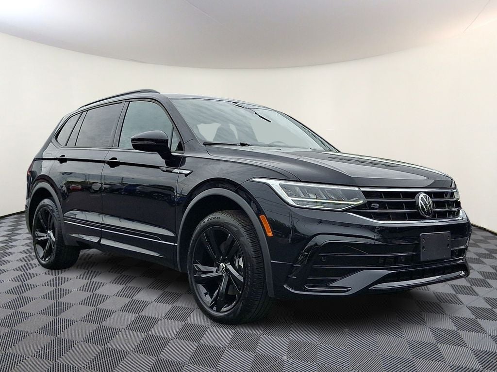 2024 Volkswagen Tiguan 2.0T SE R-Line Black