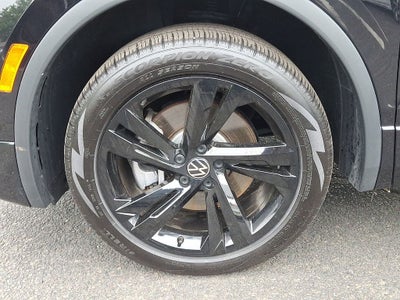 2024 Volkswagen Tiguan 2.0T SE R-Line Black