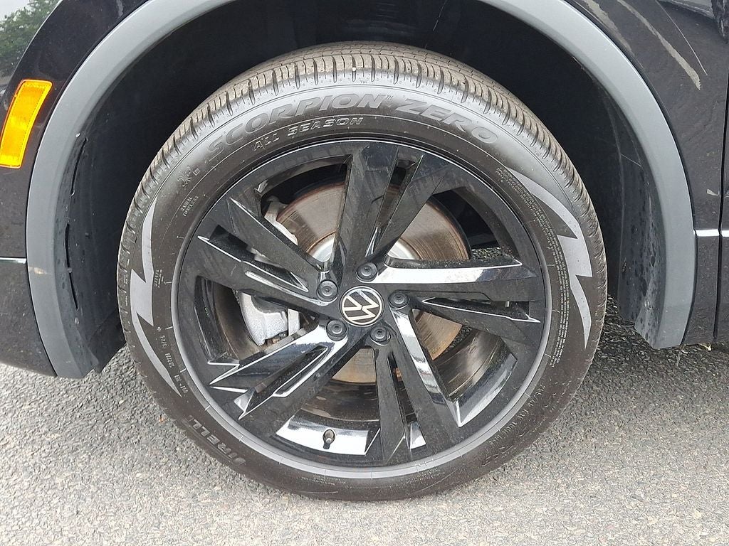 2024 Volkswagen Tiguan 2.0T SE R-Line Black