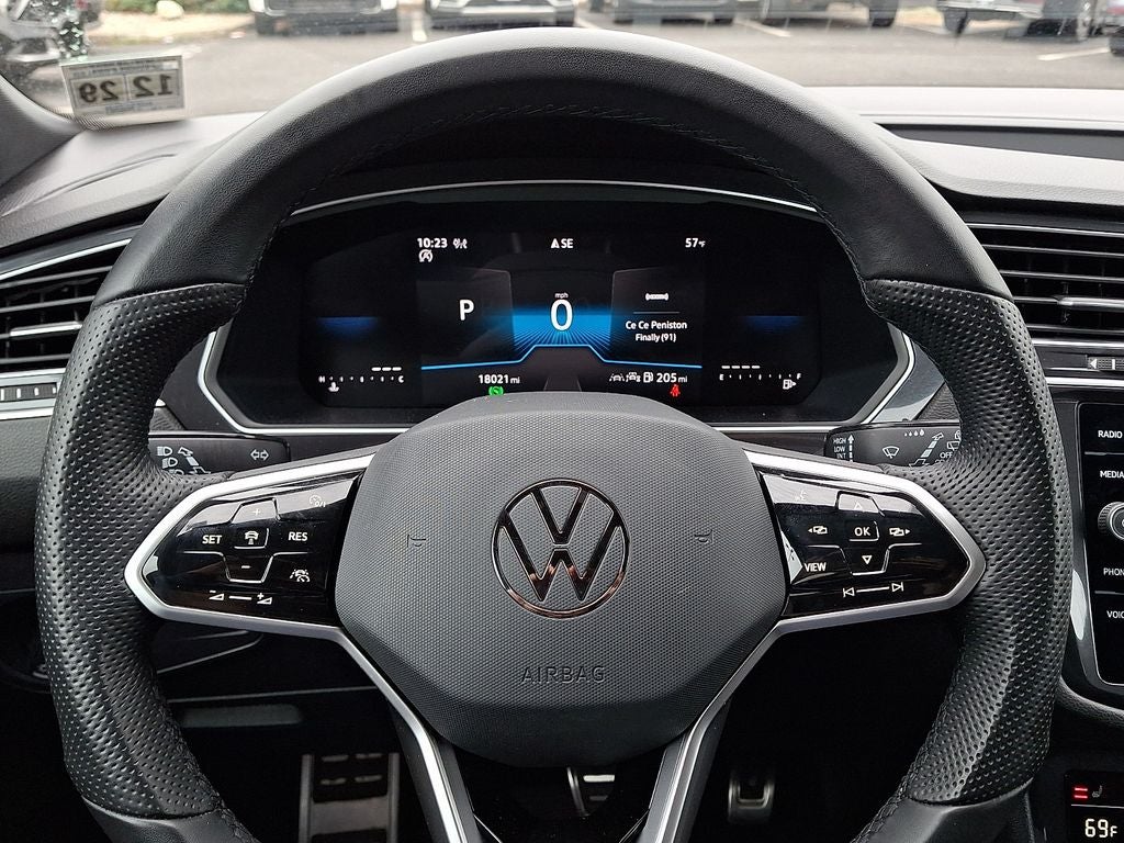 2024 Volkswagen Tiguan 2.0T SE R-Line Black