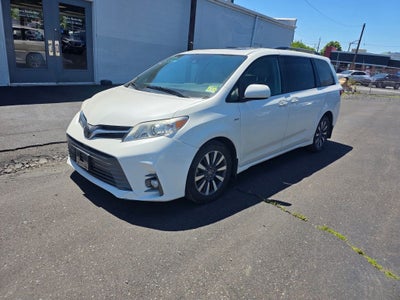 2019 Toyota Sienna XLE 7 Passenger