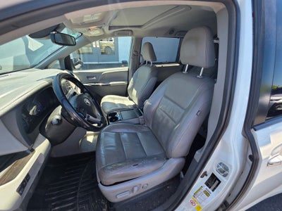 2019 Toyota Sienna XLE 7 Passenger