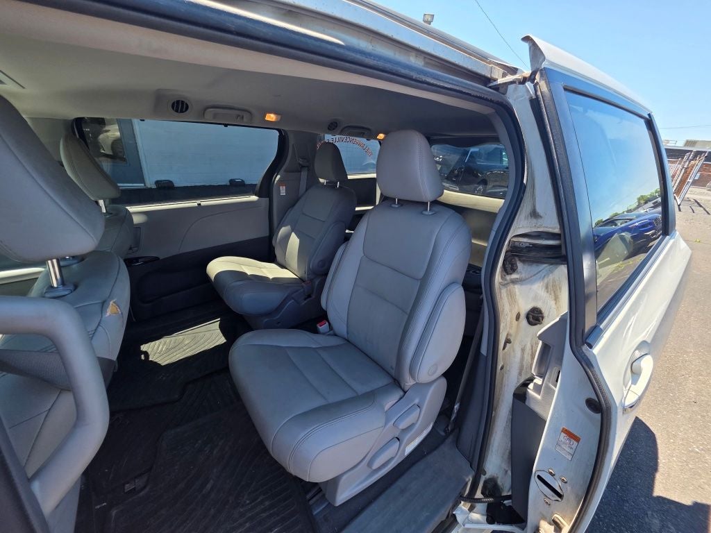 2019 Toyota Sienna XLE 7 Passenger