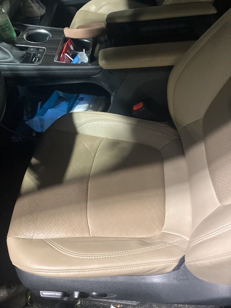 2022 Toyota Sienna Limited 7 Passenger