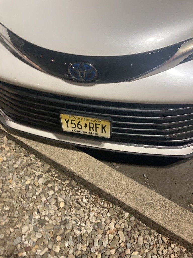 2022 Toyota Sienna Limited 7 Passenger