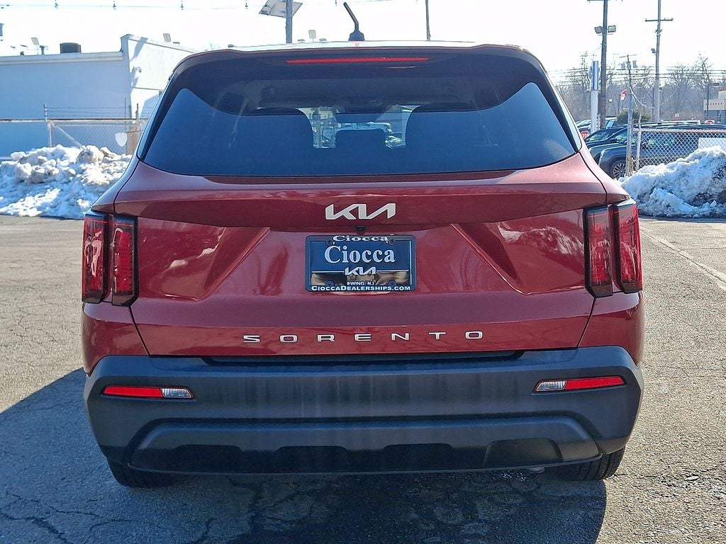 2022 Kia Sorento LX