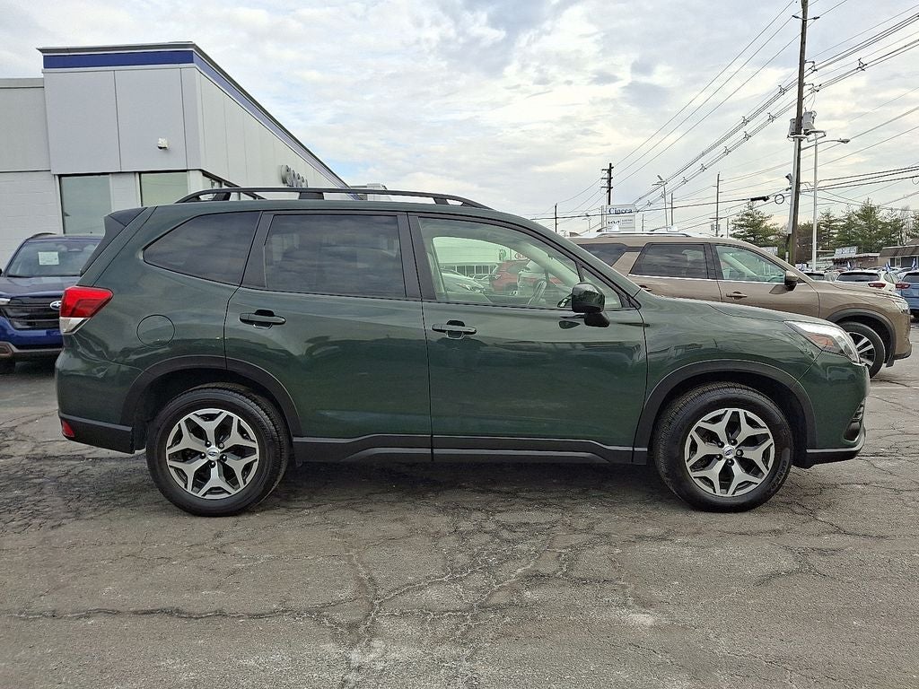 2024 Subaru Forester Premium