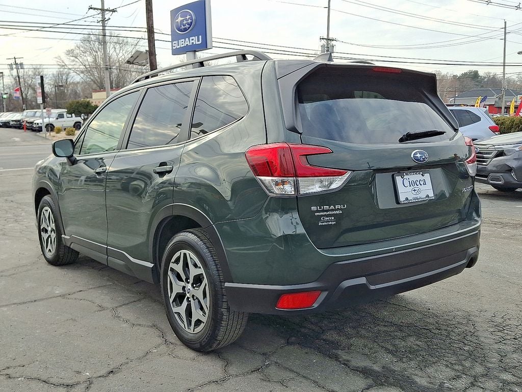 2024 Subaru Forester Premium
