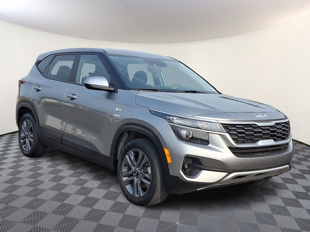 2023 Kia Seltos LX