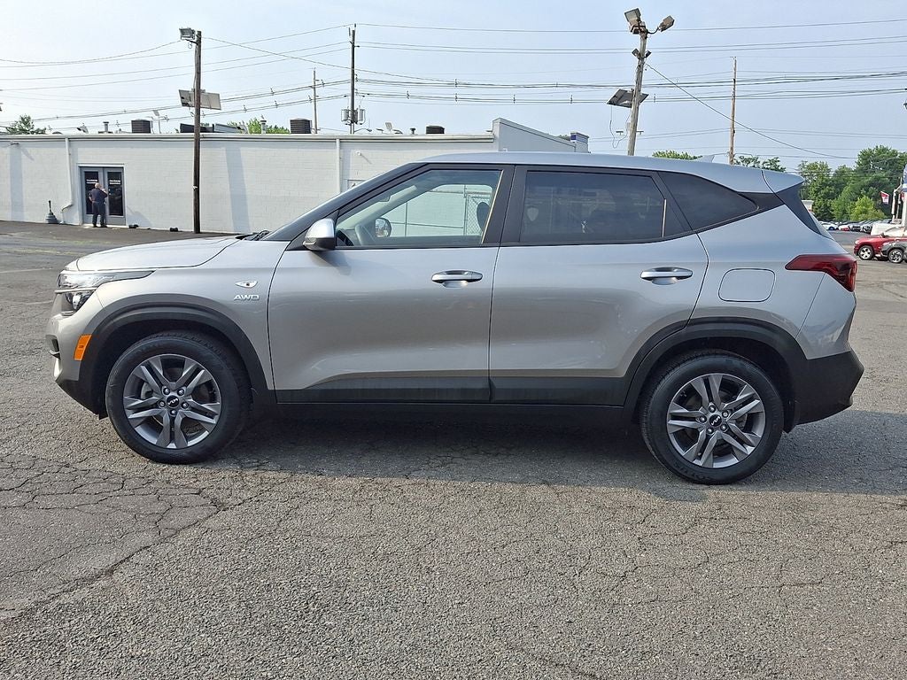 2023 Kia Seltos LX