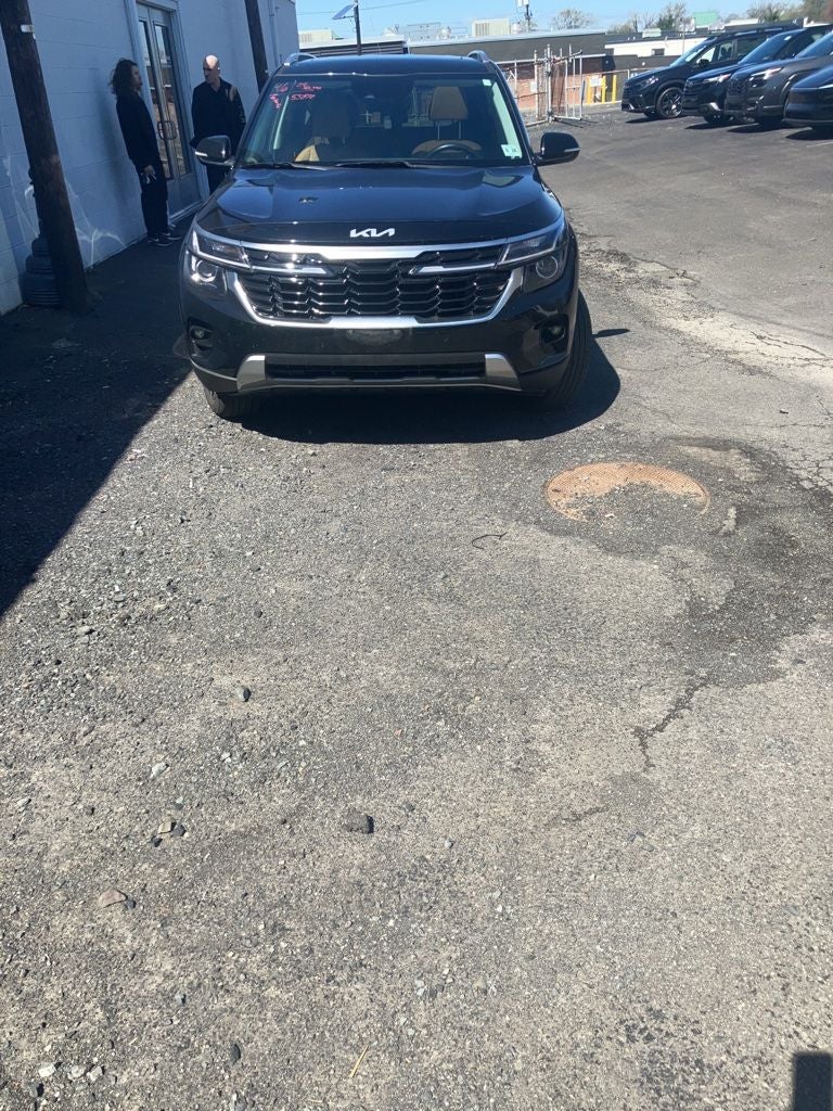 2024 Kia Seltos EX