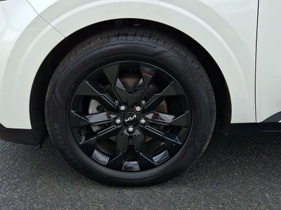 2024 Kia Carnival SX