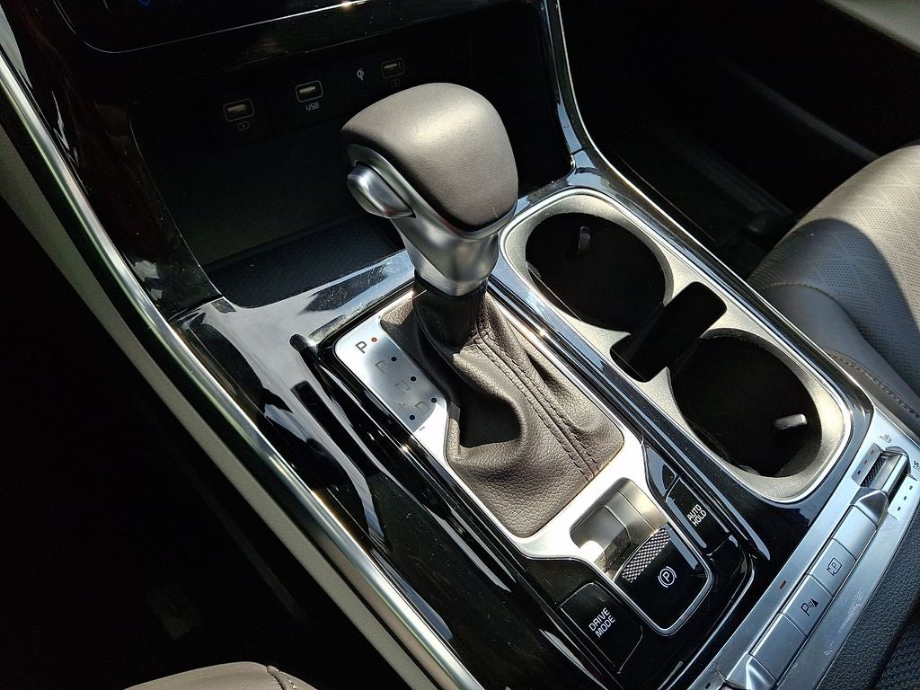 2024 Kia Carnival SX