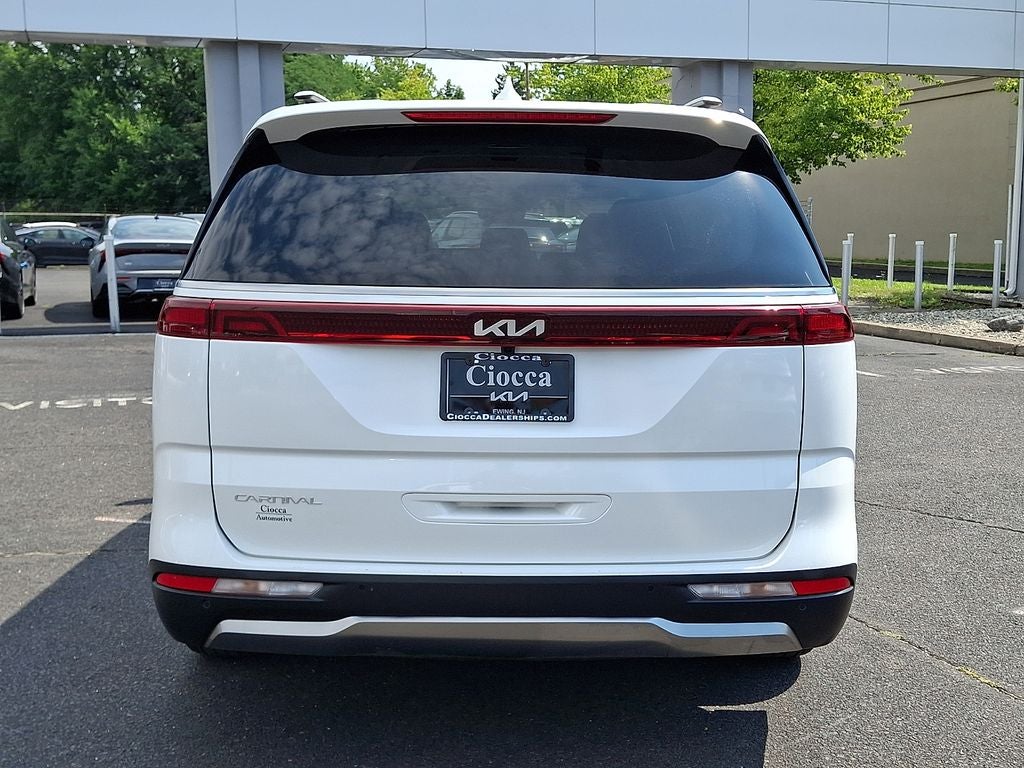 2024 Kia Carnival SX
