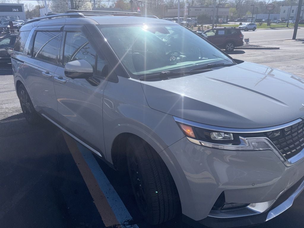 2022 Kia Carnival SX