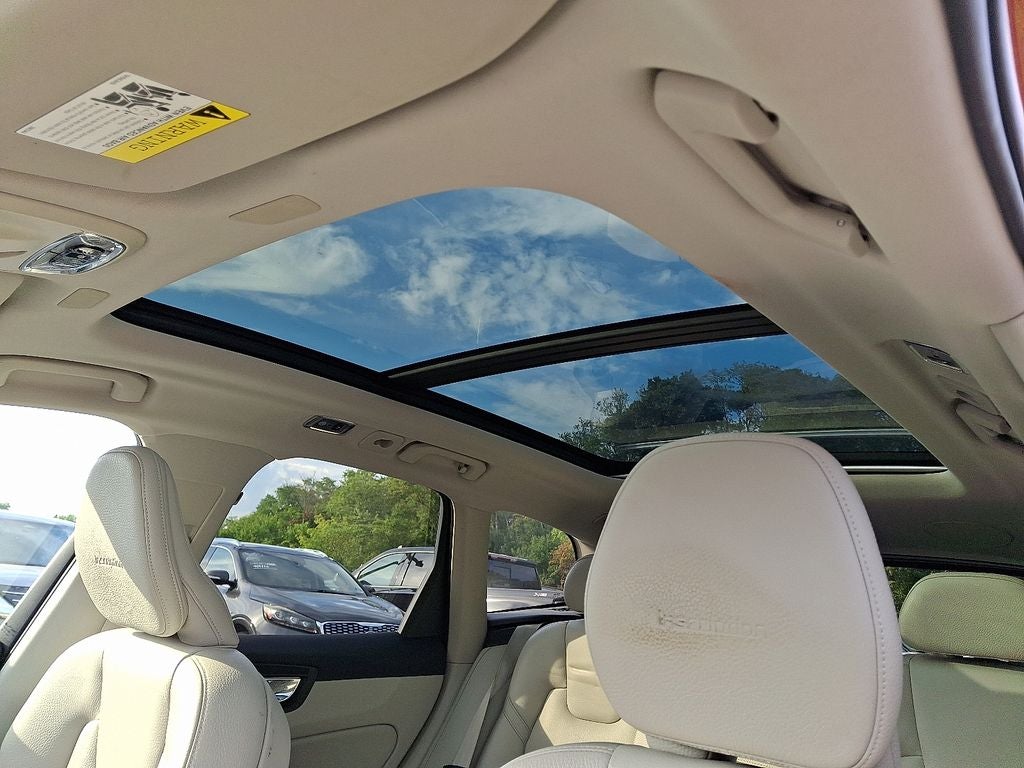 2019 Volvo XC60 T5 Inscription