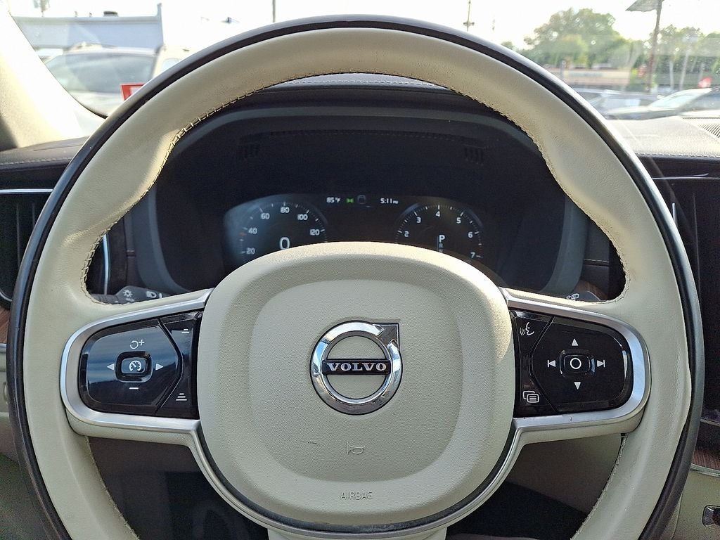 2019 Volvo XC60 T5 Inscription