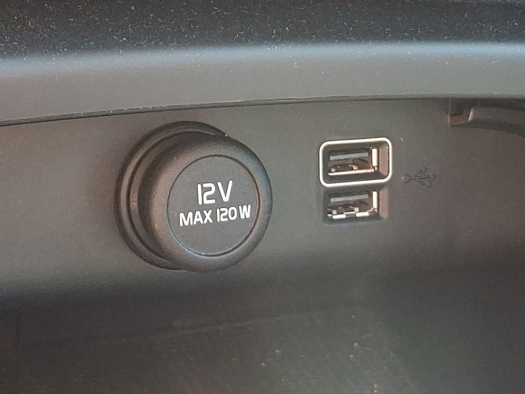 2021 Volvo XC40 T5 Inscription