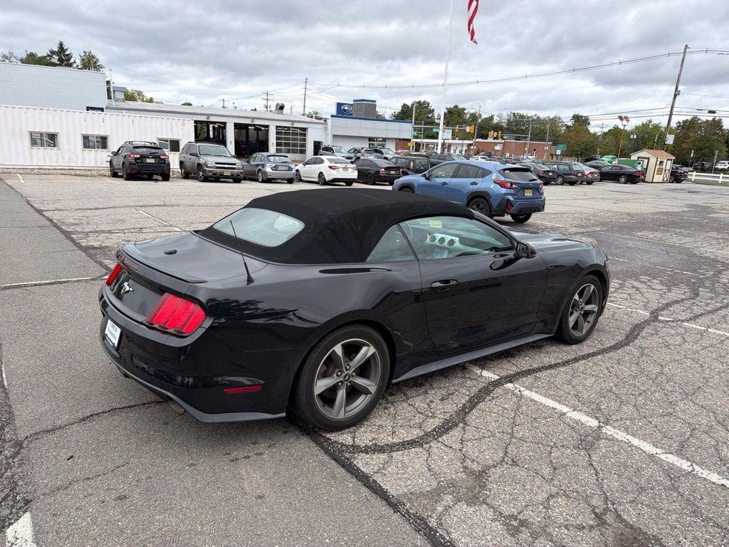 2017 Ford Mustang EcoBoost Premium