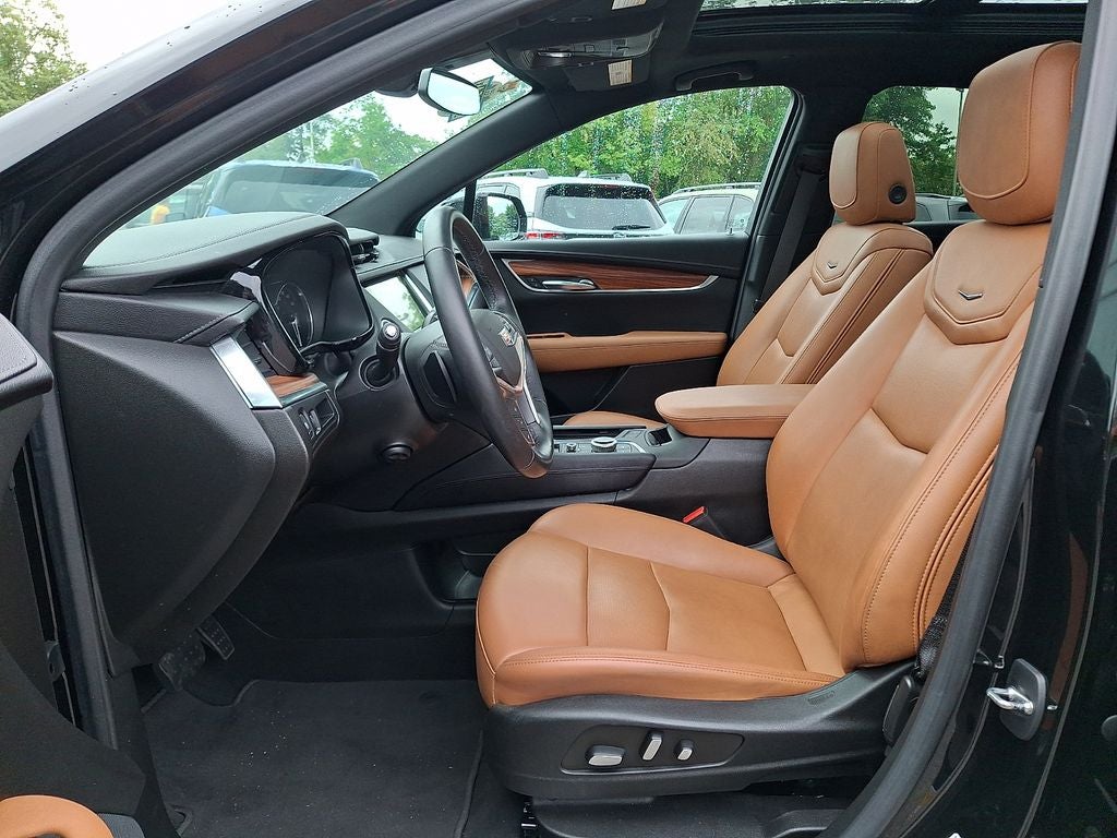 2022 Cadillac XT5 Premium Luxury