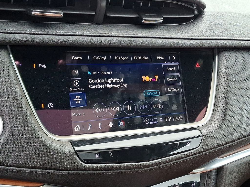2022 Cadillac XT5 Premium Luxury