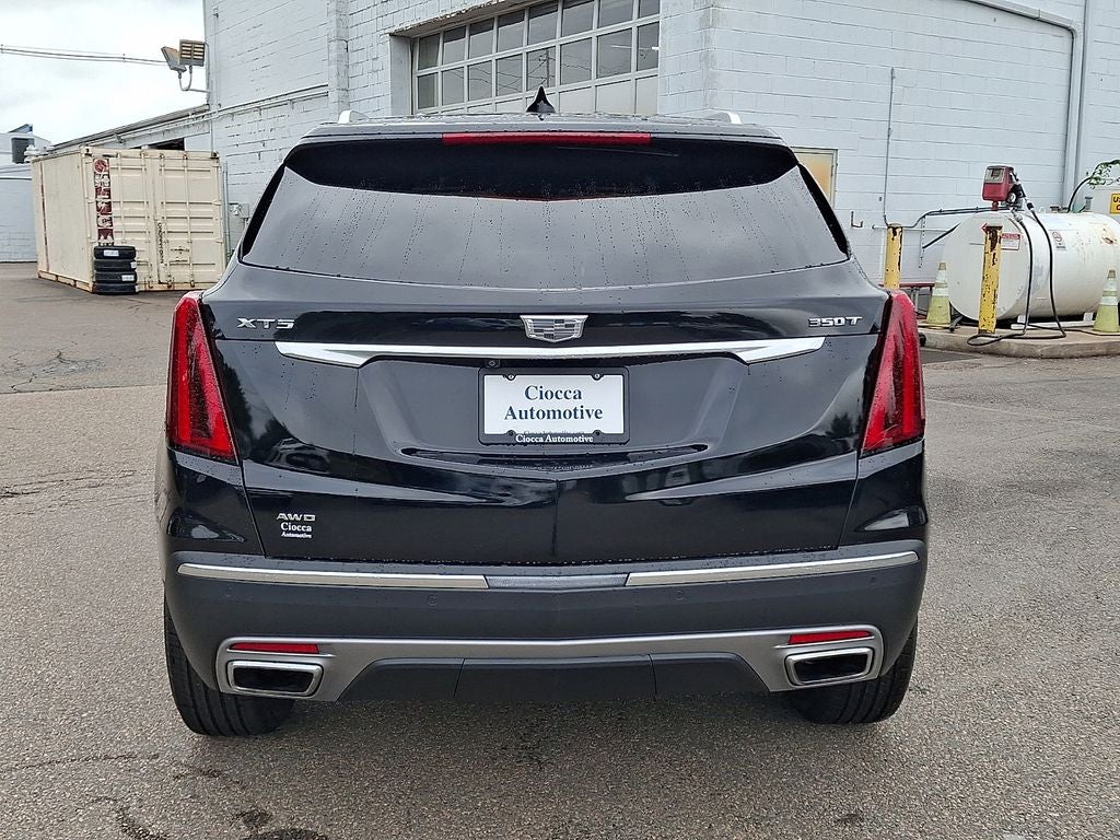 2022 Cadillac XT5 Premium Luxury