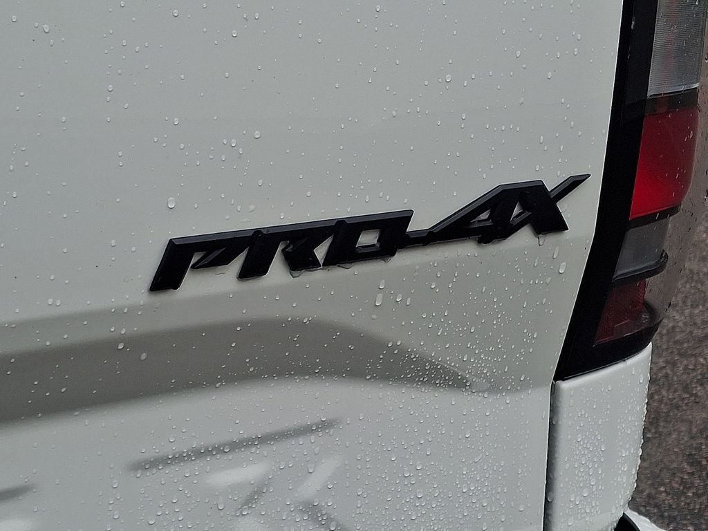 2024 Nissan Frontier PRO-4X