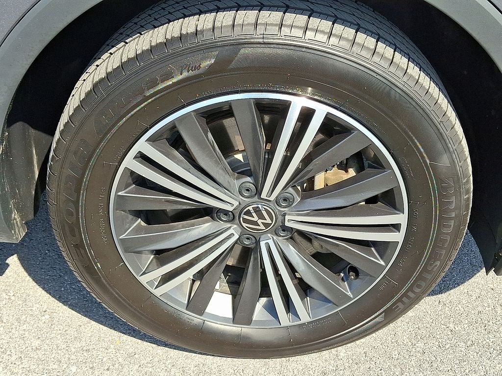 2024 Volkswagen Tiguan 2.0T Wolfsburg Edition