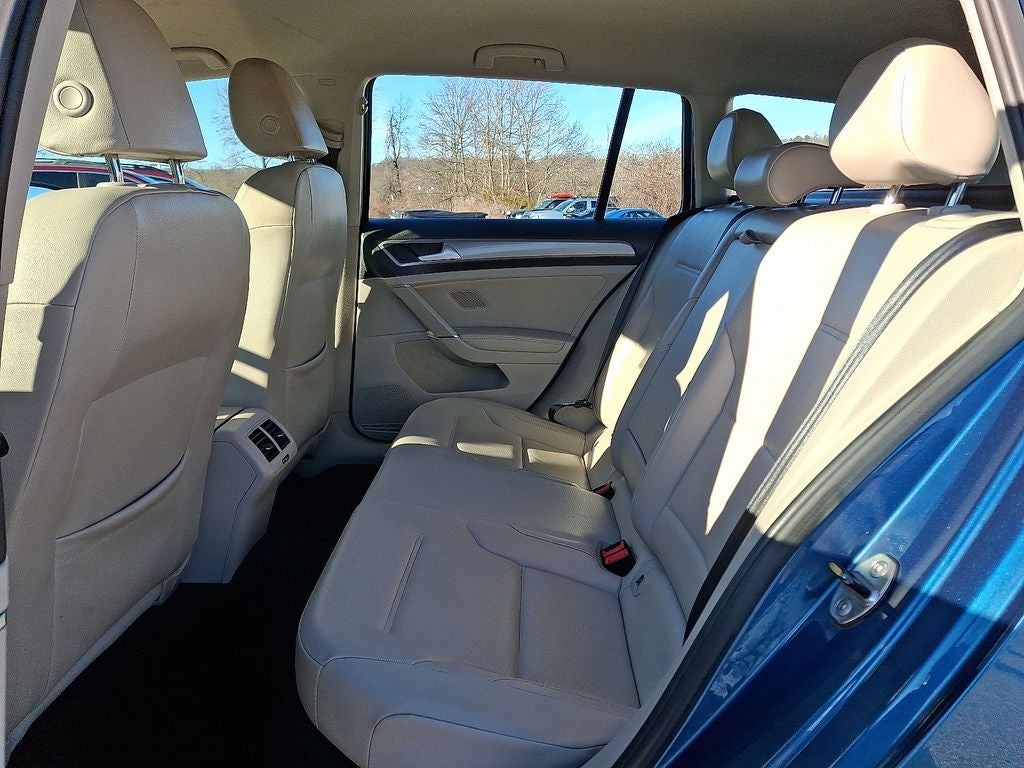 2015 Volkswagen Golf SportWagen S