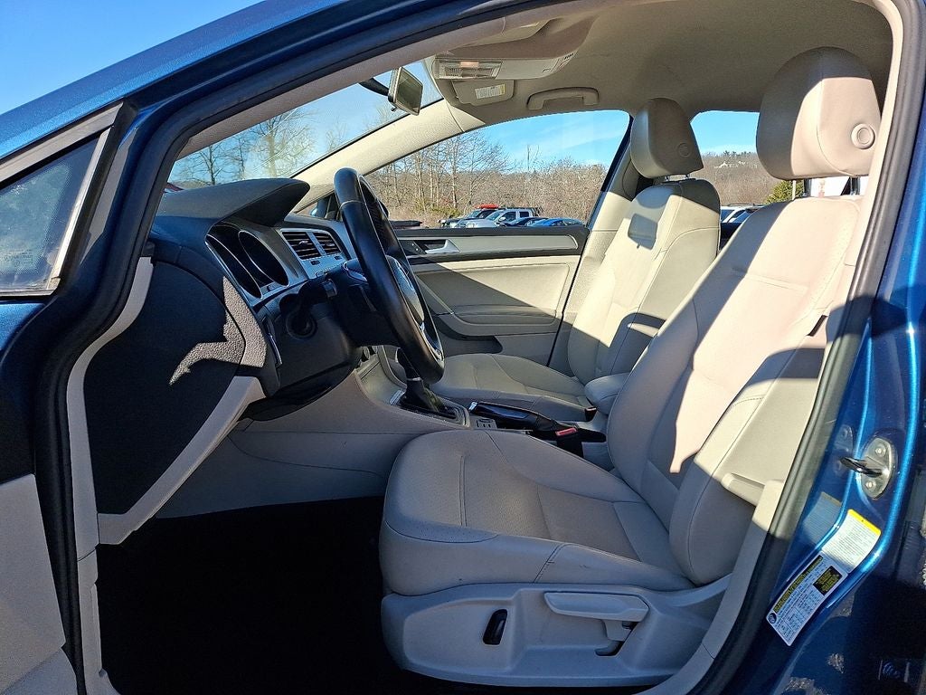 2015 Volkswagen Golf SportWagen S