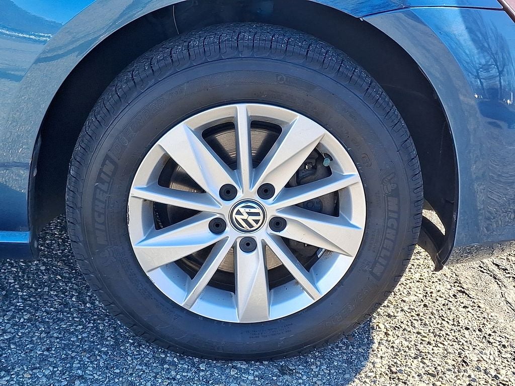 2015 Volkswagen Golf SportWagen S