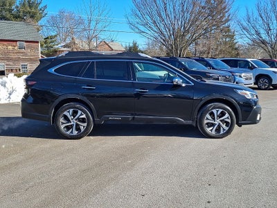 2022 Subaru Outback Touring XT