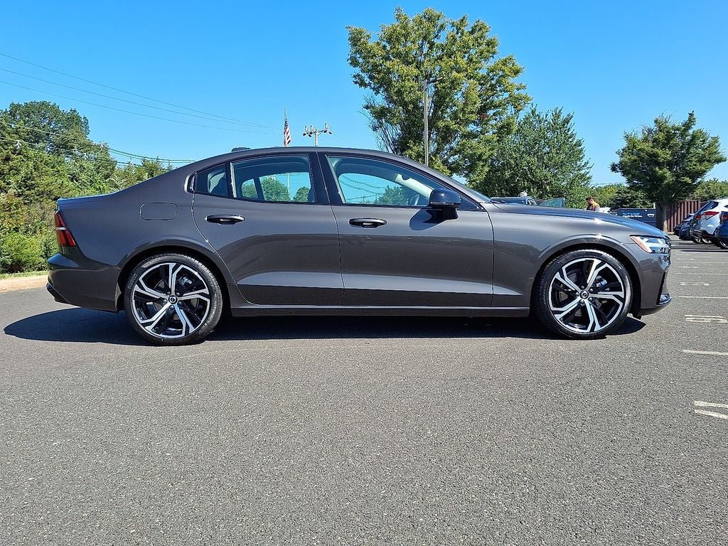 2025 Volvo S60 B5 Core