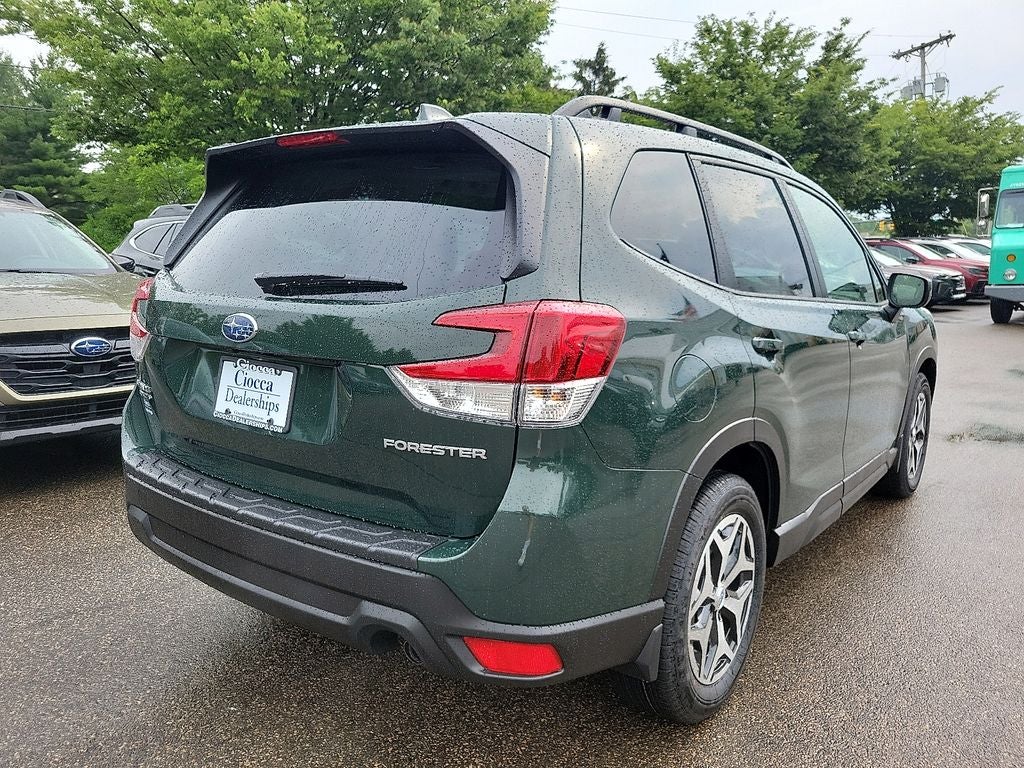 2023 Subaru Forester Premium