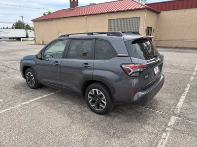 2025 Subaru Forester Premium