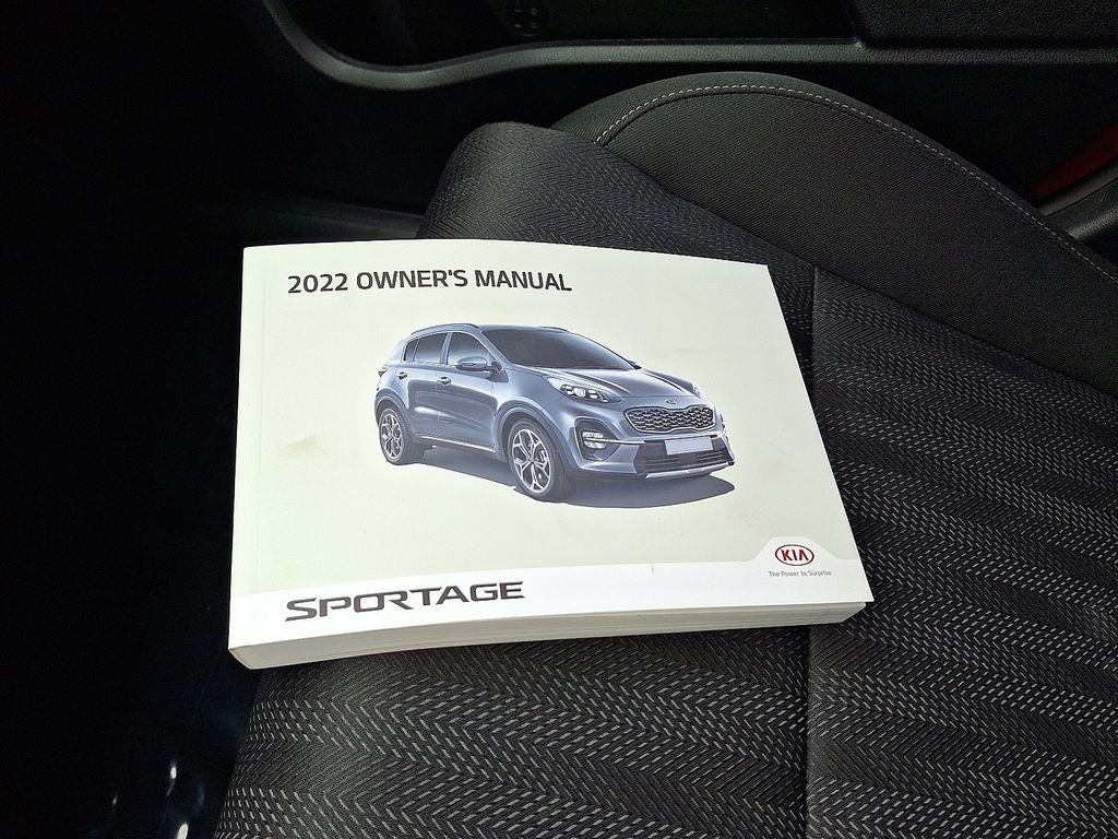 2022 Kia Sportage LX