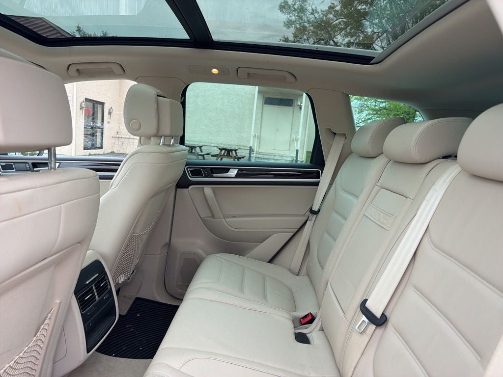 2014 Volkswagen Touareg V6 TDI Executive